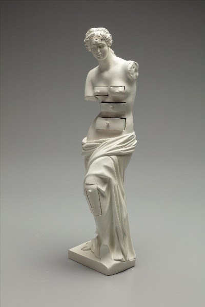 La escultura 'Venus de Milo con cajones', de Dalu00ed, adquirida por el Meadows Museum