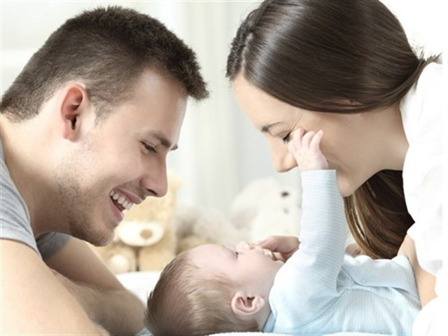 Pide el divorcio porque su marido es 