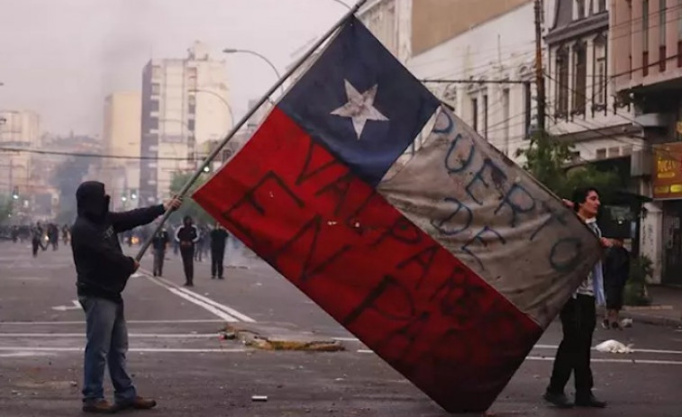 El nuevo clivaje político en Chile: entre Democracia y Totalitarismo