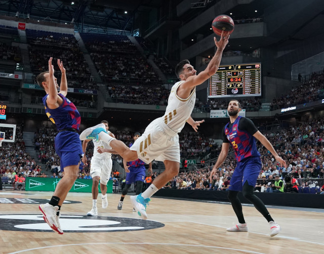 CampazzoenelRealMadridBara