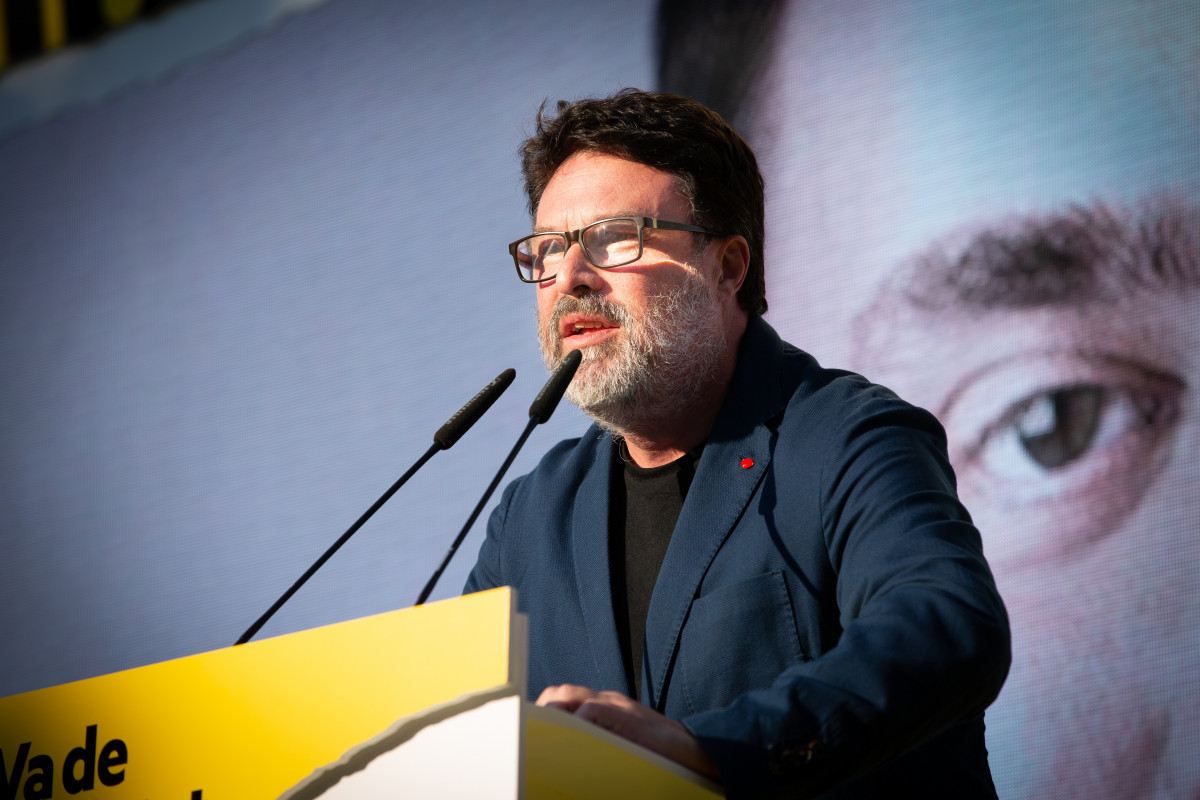 Joan Josep Nuet (imatge de mitin)