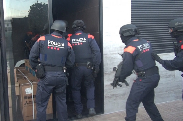 Desmantelada una banda criminal por estafar más de 730.000 euros a bancos