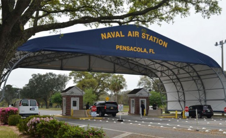 Un estudiante saudí mata a tres personas en una base naval de Florida
