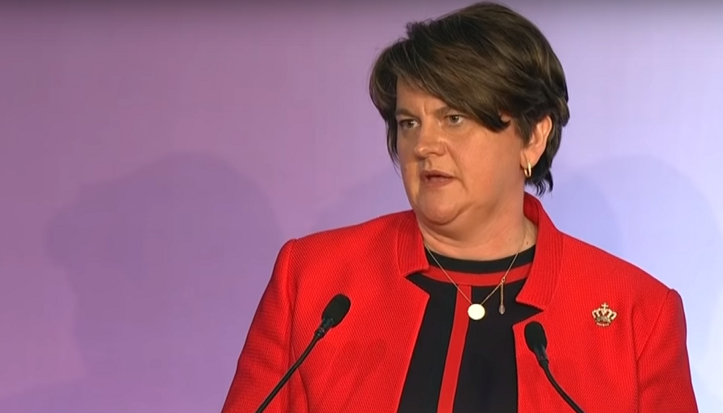 La líder del Partido Unionista Democrático PUD, Arlene Foster, nueva primera ministra de Irlanda del Norte