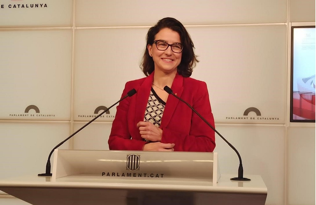 Eva Granados (PSC) en rueda de prensa en el Parlament