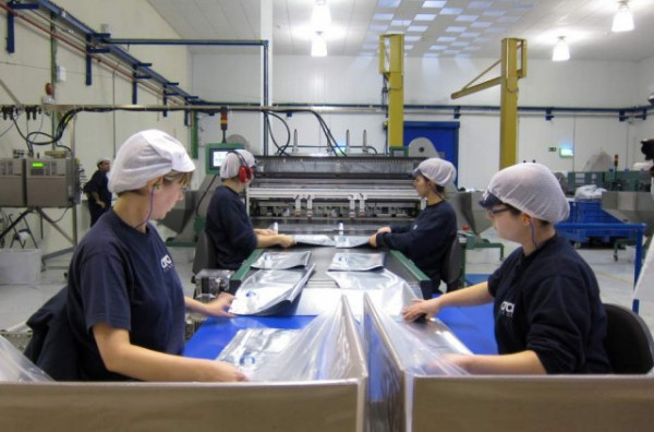 Trabajadoras, trabajo, industria, fábrica