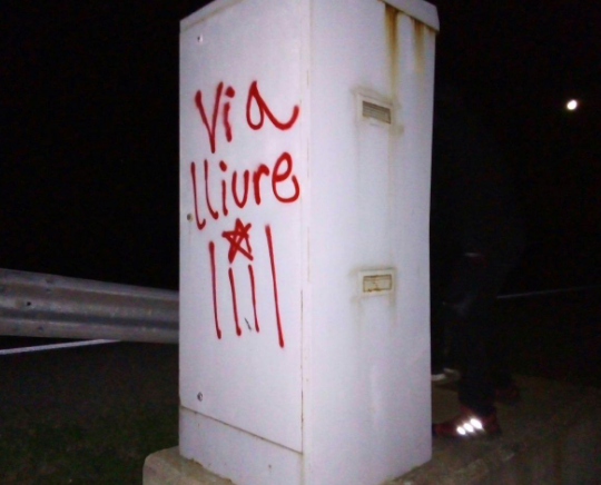 El vandalismo independentista arremete ahora contra los radares de tráfico