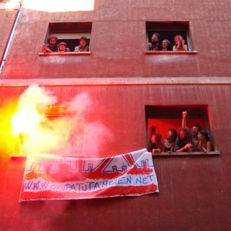 'Okupas' en el edificio de la Calle Acuerdo