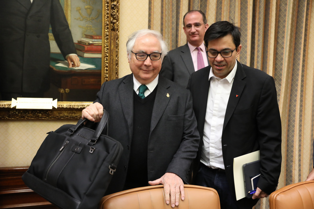 El ministro de Universidades, Manuel Castells, el pasado mes de febrero en su primera comparecencia en el Congreso.