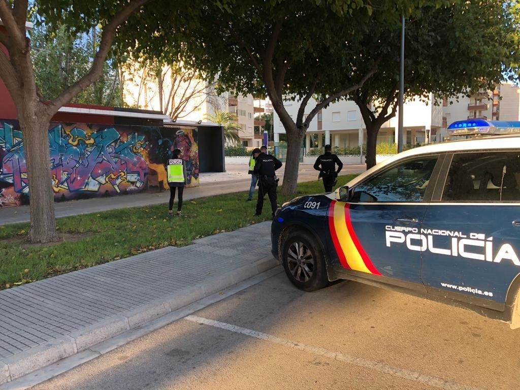 Un dispositivo de agentes de la Policía Nacional
