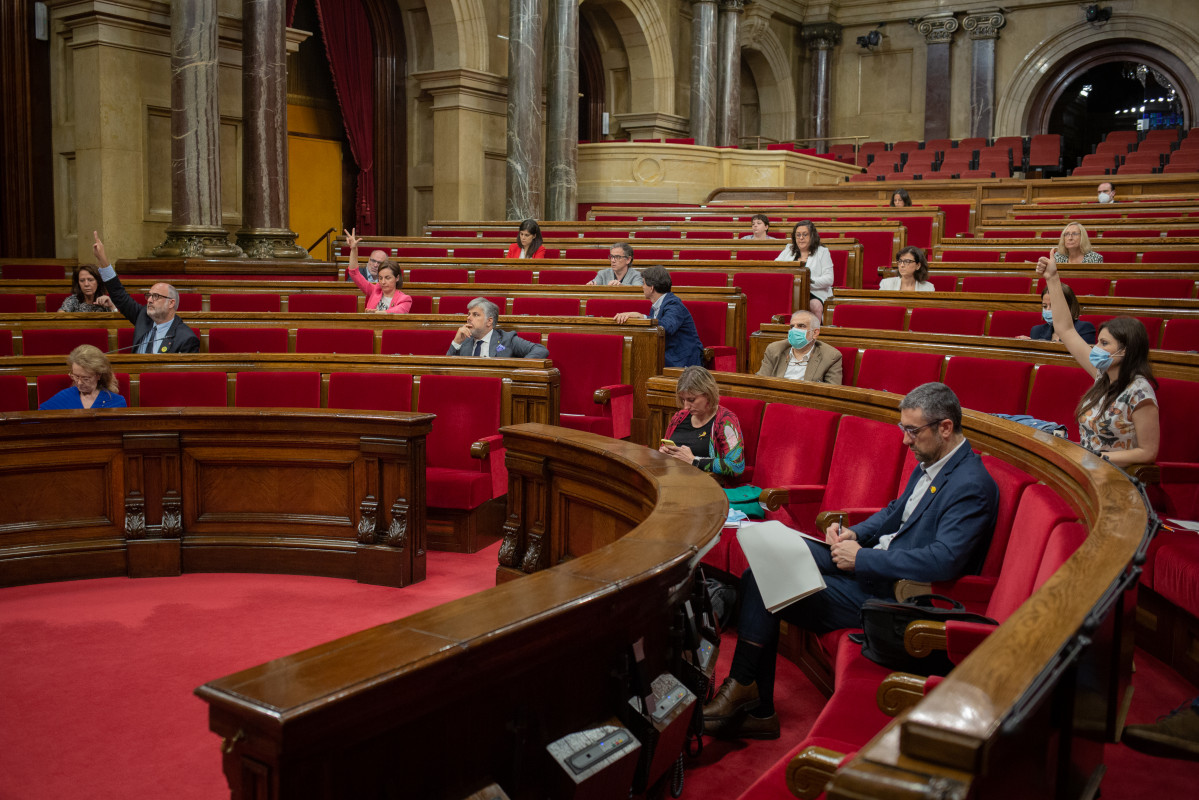 EuropaPress 3218726 diputados autonomicos indican sentido voto grupo parlamento catalynua