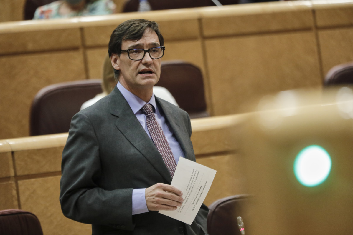 El ministro de Sanidad, Salvador Illa, durante su intervención en una sesión de control al Gobierno en el Senado