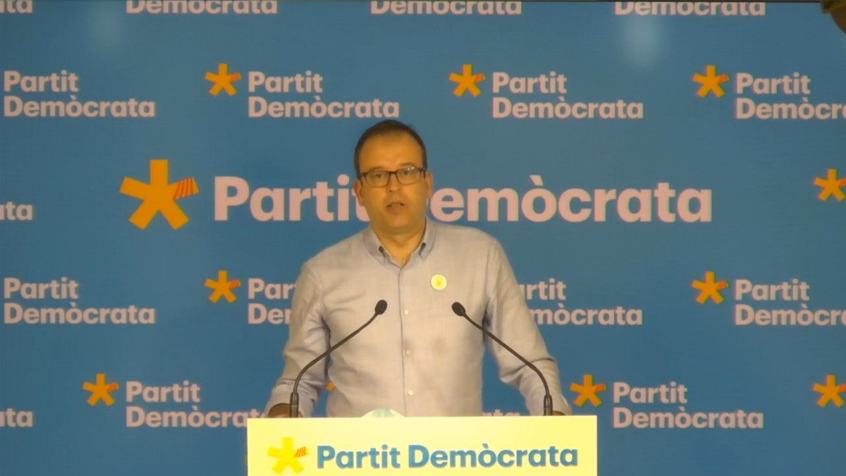 El portavoz del PDeCAT, Marc Solsona, en rueda de prensa telemática.