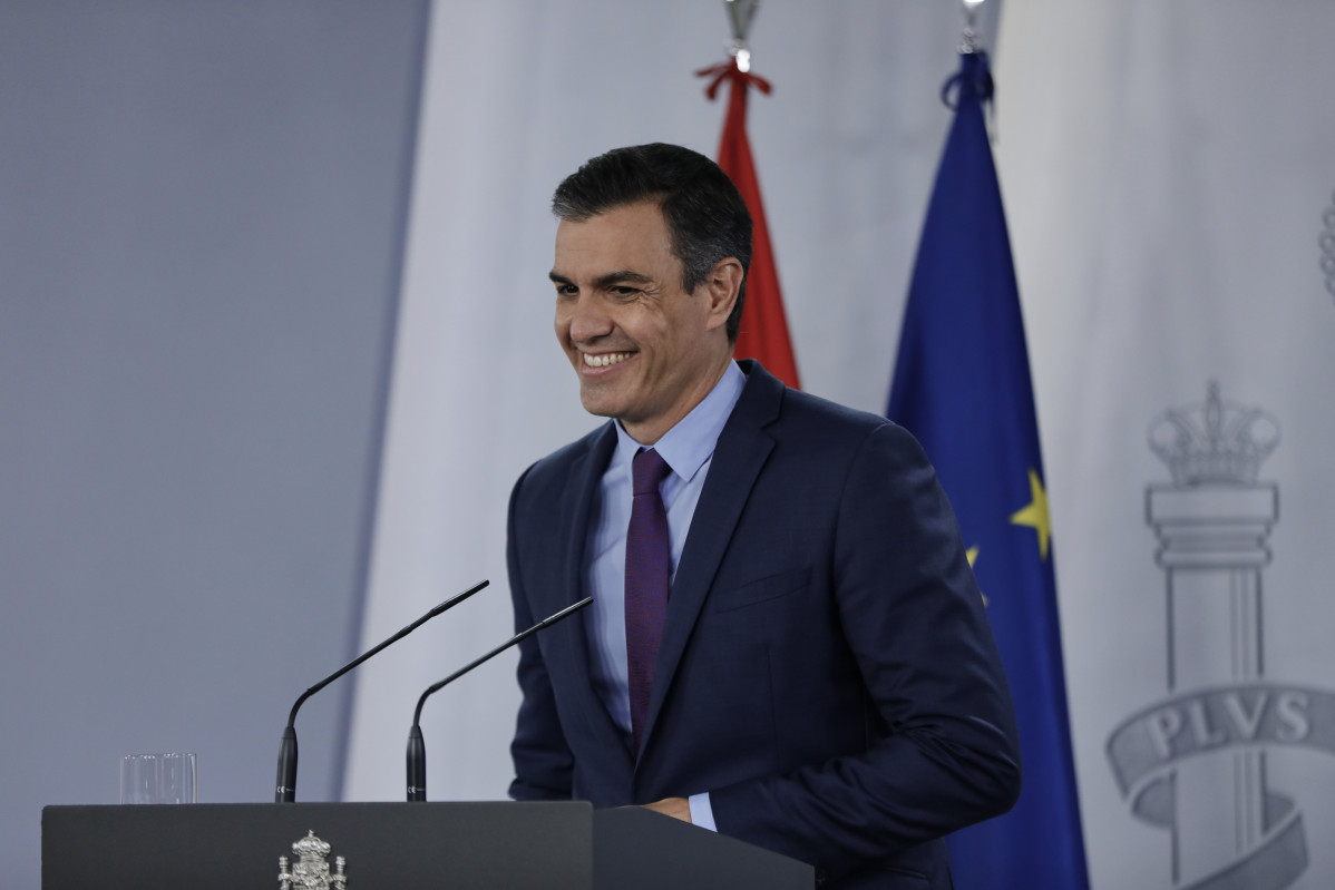 El presidente del Gobierno, Pedro Sánchez, ofrece la última rueda de prensa  posterior a la reunión del Consejo de Ministros y antes de las vacaciones, en Moncloa, en Madrid (España), a 4 de agost
