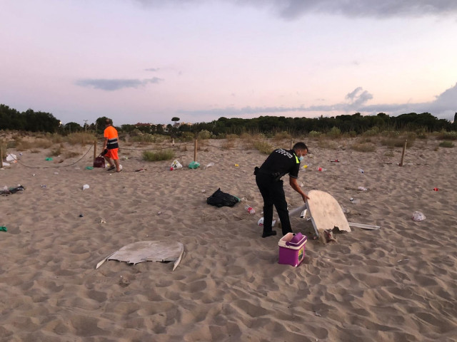 Disuelven un botellón de unos 50 jóvenes en Torredembarra