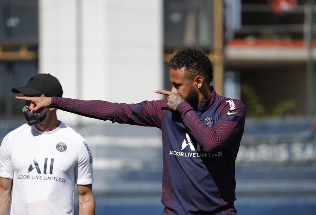 Neymar entrenamiento