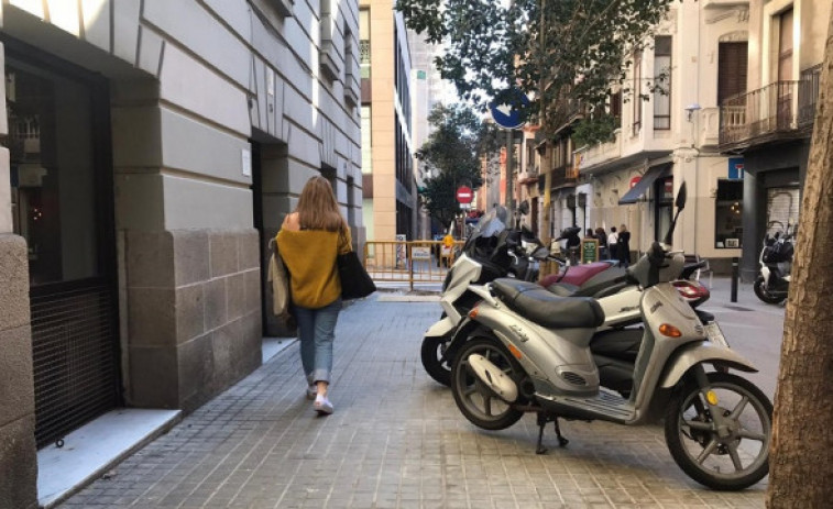 Barcelona blindará las aceras para peatones