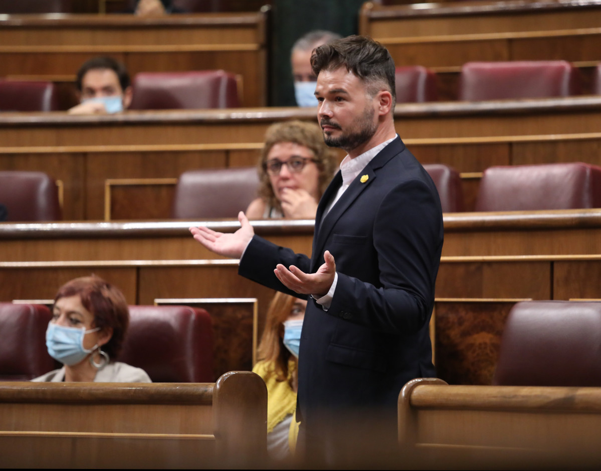 El portavoz de ERC en el Congreso de los Diputados, Gabriel Rufián, durante una sesión plenaria en el Congreso, en Madrid (España), a 29 de julio de 2020. En esa sesión, el presidente del Gobierno