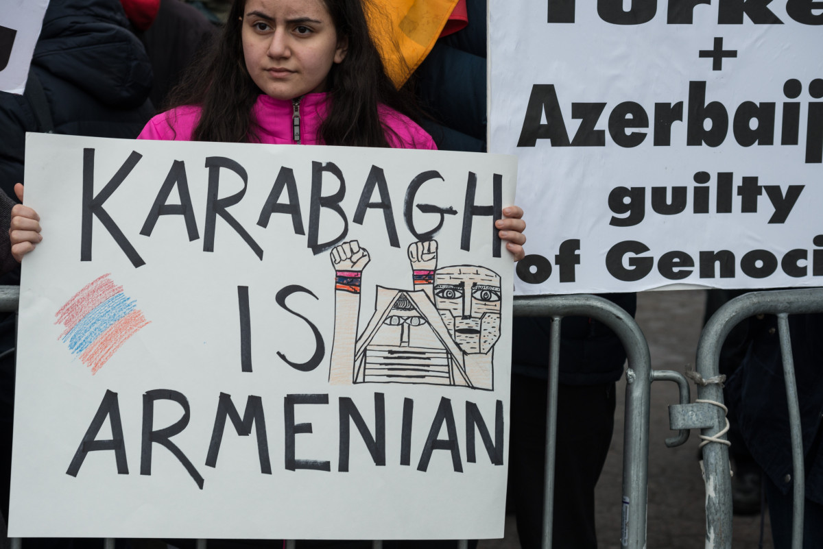 EuropaPress 3344356 manifestacion comunidad armenia estados unidos frente sede naciones unidas