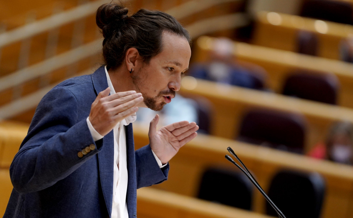 El vicepresidente segundo del Gobierno y ministro de Derechos Sociales y Agenda 2030, Pablo Iglesias, interviene durante una sesión de control al Gobierno en el Senado, en Madrid (España), a 22 de s