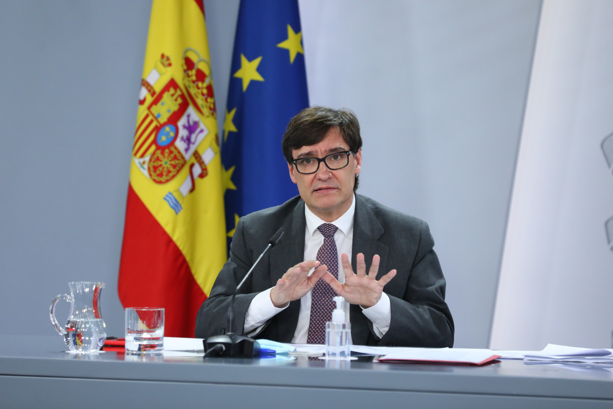 El ministro de Sanidad, Salvador Illa, comparece tras el Consejo de Ministros extraordinario celebrado en Moncloa para decretar el estado de alarma en Madrid (España), a 9 de octubre de 2020.
