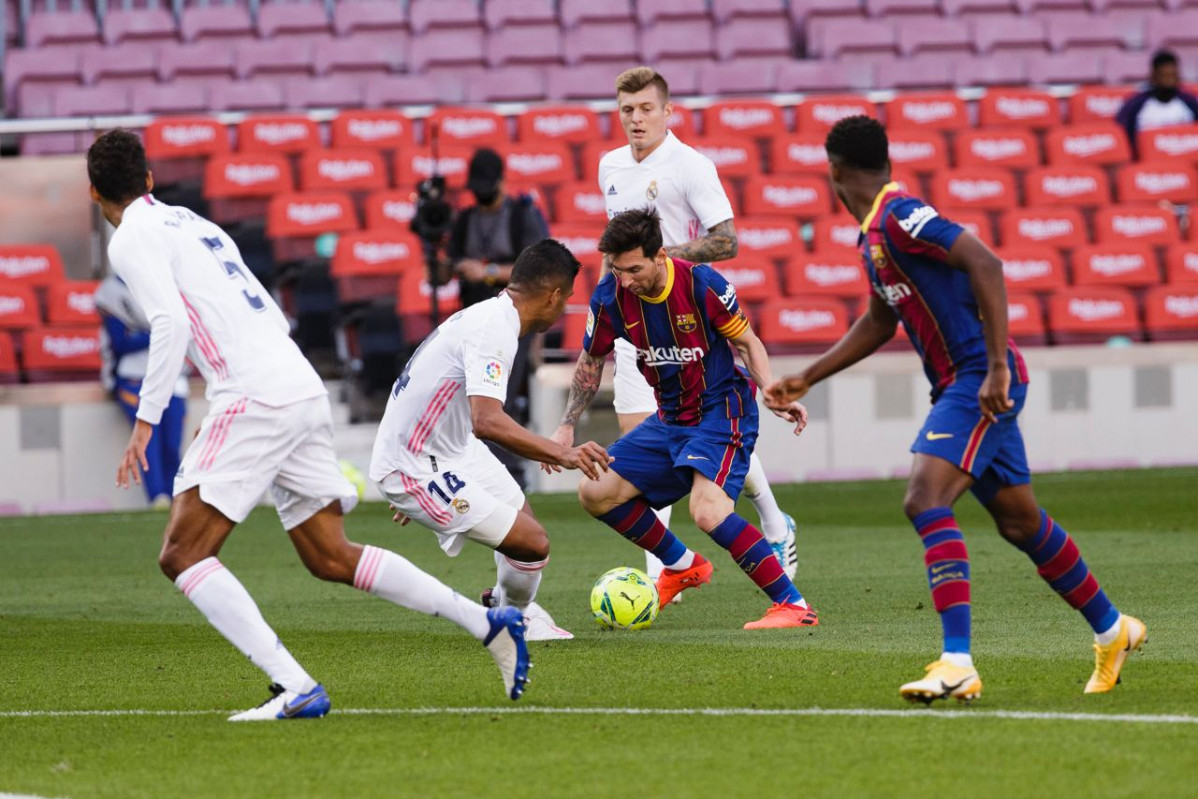 Messi .casemiro m  baru00e7a   real madrid