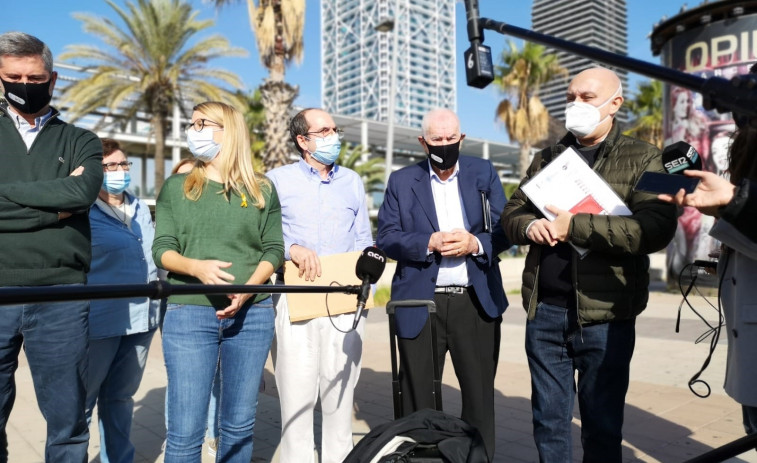 Vecinos de la Barceloneta y Vila Olímpica piden a Colau impugnar la subasta del Frente Marítimo