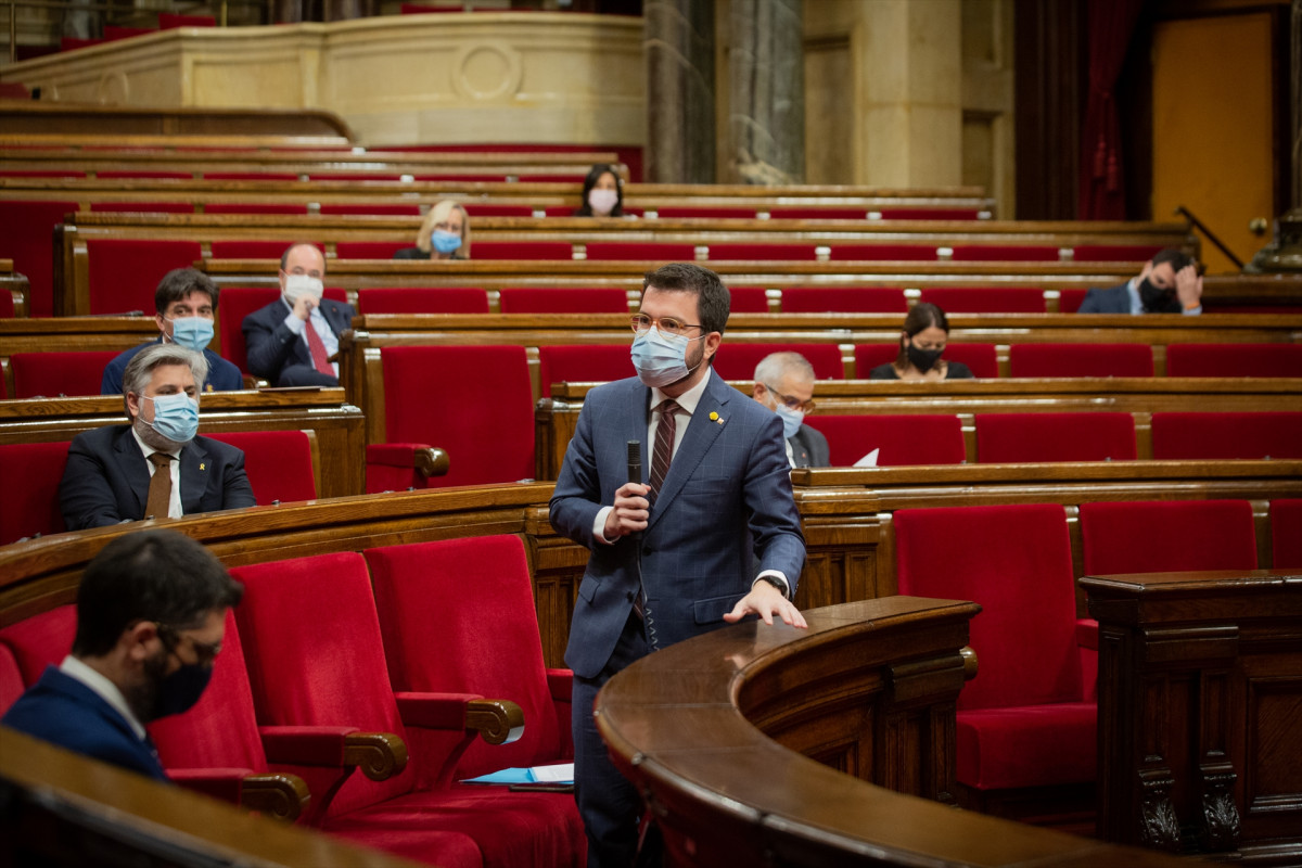 El vicepresident de la Generalitat i coordinador nacional d'ERC, Pere Aragonès, al Parlament. Barcelona, Catalunya, 16 de desembre del 2020.
