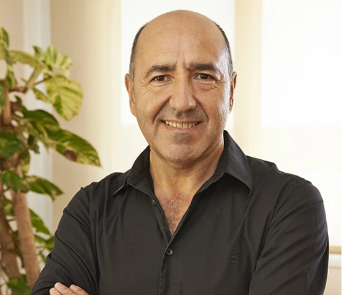 Carlos Fernández recibe un Premio PROA como mejor productor