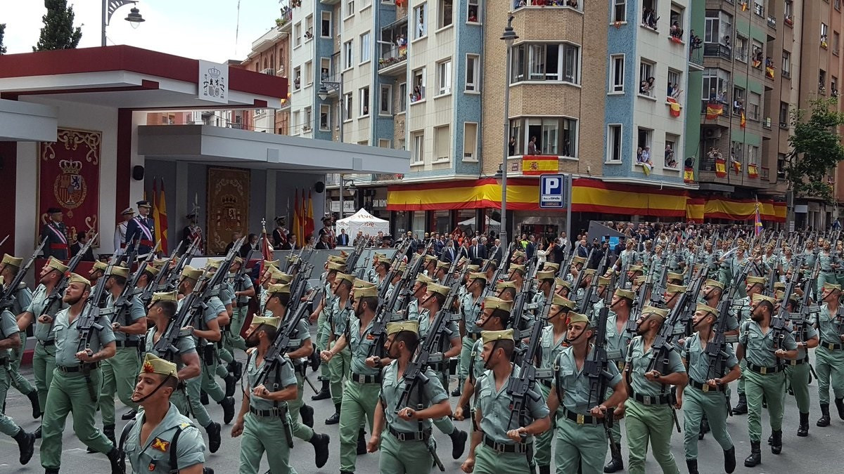 Militares en el desfile del Día de las Fuerzas Armadas de 2018