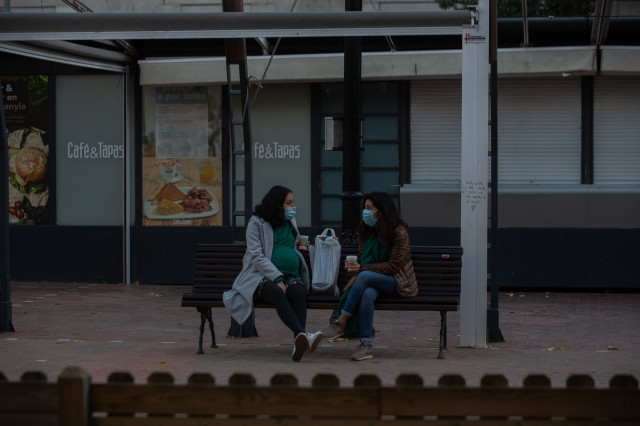 El aumento del SMI ayudó a reducir más rápido la brecha salarial catalana en 2019