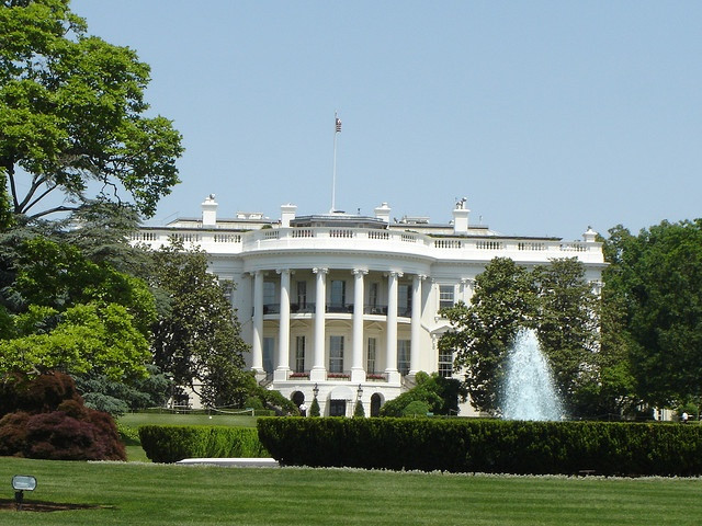 La cena de la IA: Trump se reúne con los cerebros de la tecnología de Estados Unidos