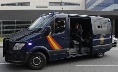 Trasladan a Madrid a seis de los ocho detenidos por yihadismo