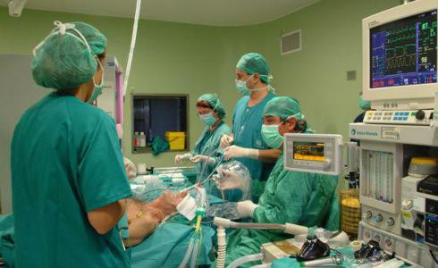 El Sindicato de Enfermería SATSE de Catalunya exige formación sobre enfermedades emergentes