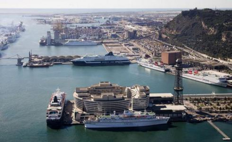 ​El Puerto de Barcelona gana 50 millones en 2017, un 50% más