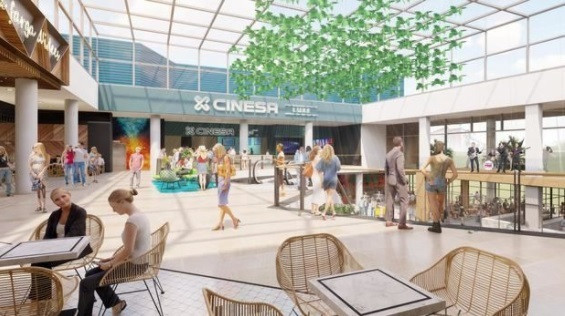 El centro comercial La Farga de L'Hospitalet de Llobregat (Barcelona) inicia las obras de reforma de sus instalaciones, 27 de enero de 2020.