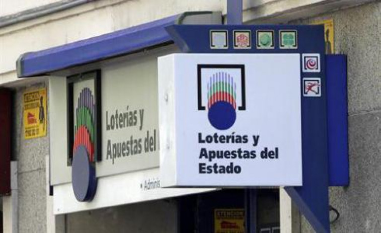El cuarto quinto premio (45.456) reparte 38 series en una administración de Barcelona