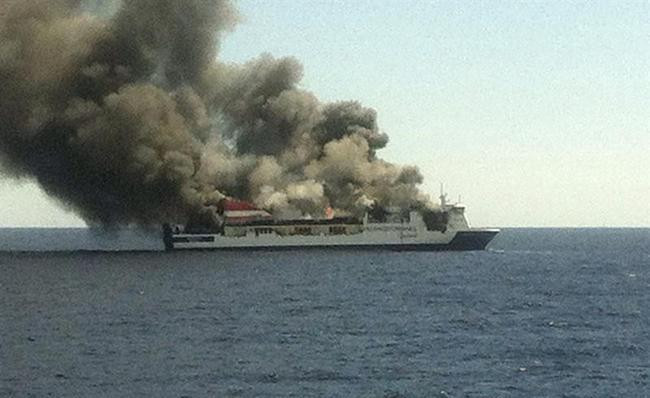 Evacuado un ferry de la ruta Palma-Valencia por un incendio