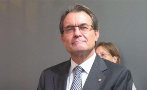 Los partidos políticos de la oposición critican el balance "triunfalista" de Mas