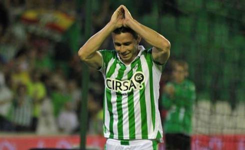 Fiscalía pide dos años de cárcel para el jugador del Betis Rubén Castro por agredir a su expareja