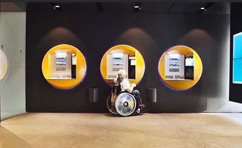 La Caixa mejora la accesibilidad de sus servicios financieros