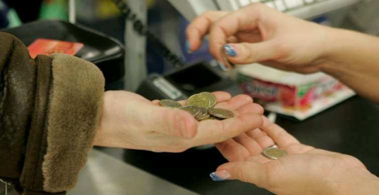 Menos ahorro y más deuda: Así está la economía de las familias españolas en 2026