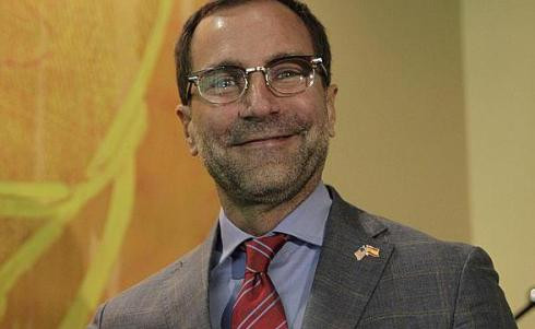 El embajador de EEUU lamenta que algunos hayan malinterpretado sus declaraciones sobre Catalunya
