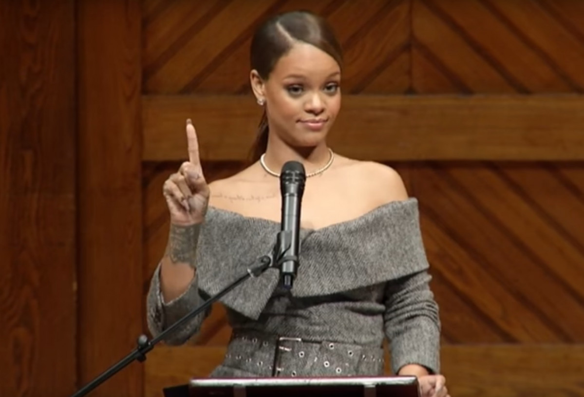 RIHANNA EN HARVARD