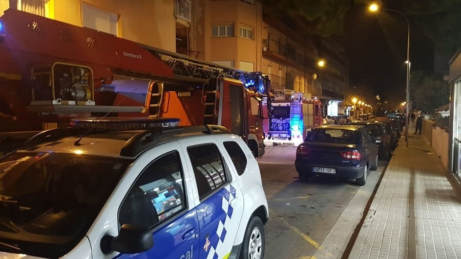 EuropaPress 3550674 cuerpos emergencias desalojan edificio 27 vecinos fuga gas
