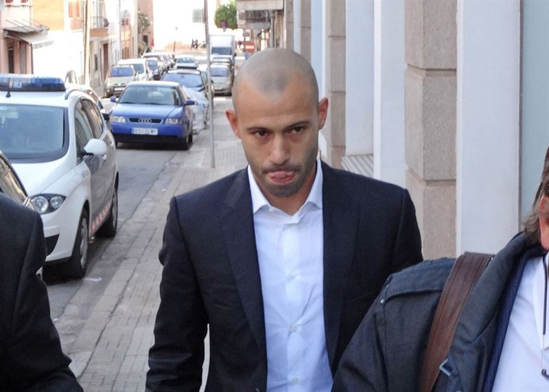 Mascherano3