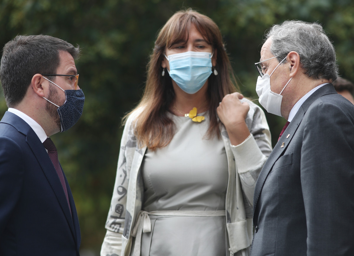 Archivo - (I-D) El vicepresdiente de la Generalitat, Pere Aragonès; la portavoz de Junts per Catalunya en el Congreso de los Diputados, Laura Borràs; y el presidente de la Generalitat, Quim Torra, a