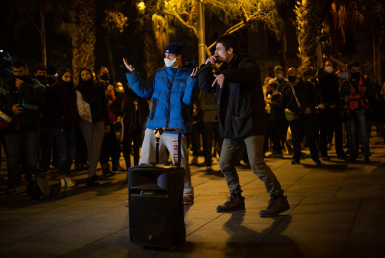 Guardia Urbana y Mossos identifican a manifestantes antes que empiece la protesta en Barcelona