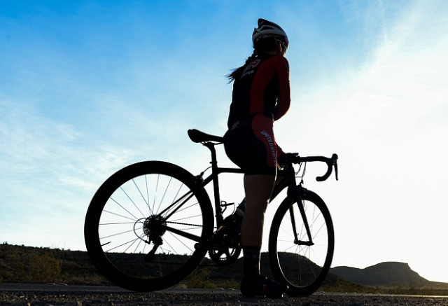 Un ciclista en estado grave al ser atropellado en la N-II en Cabrera de Mar
