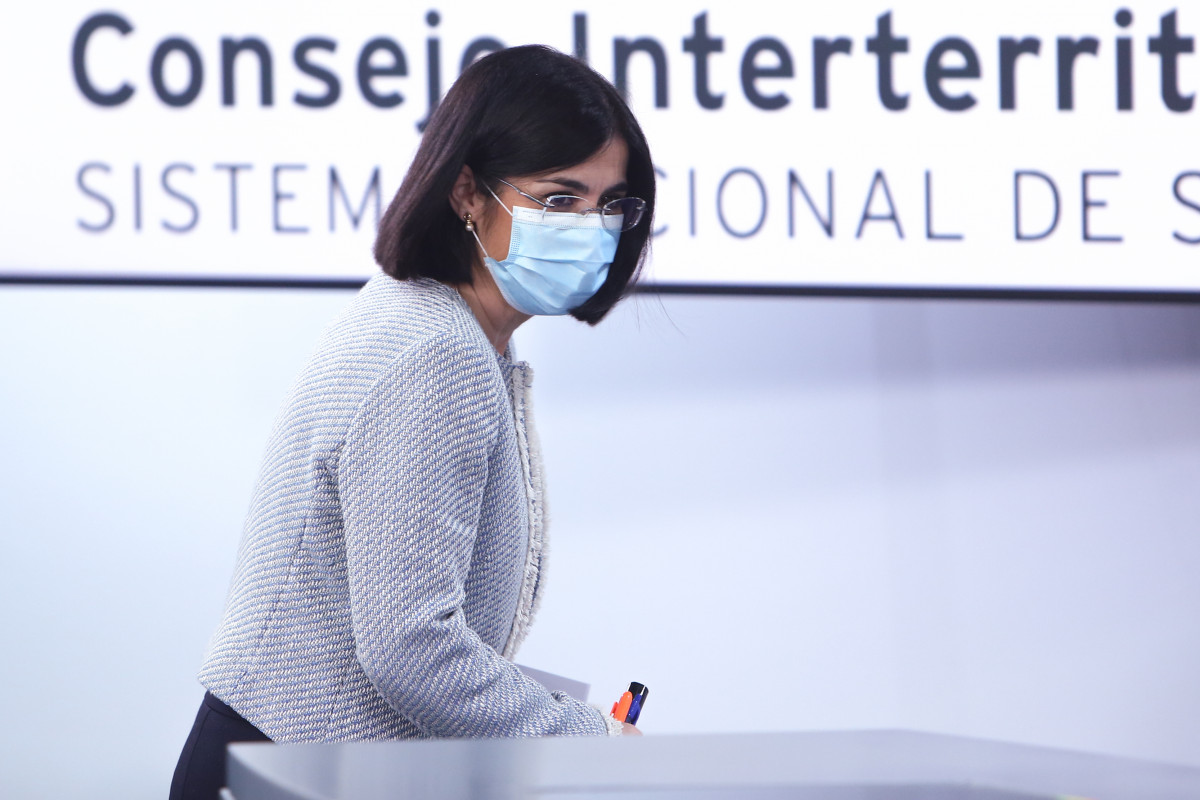 La ministra de Sanidad, Carolina Darias, ofrece una rueda de prensa tras la reunión del Consejo Interterritorial de Salud, en Madrid (España), a 10 de marzo de 2021. El Ministerio de Sanidad y las C